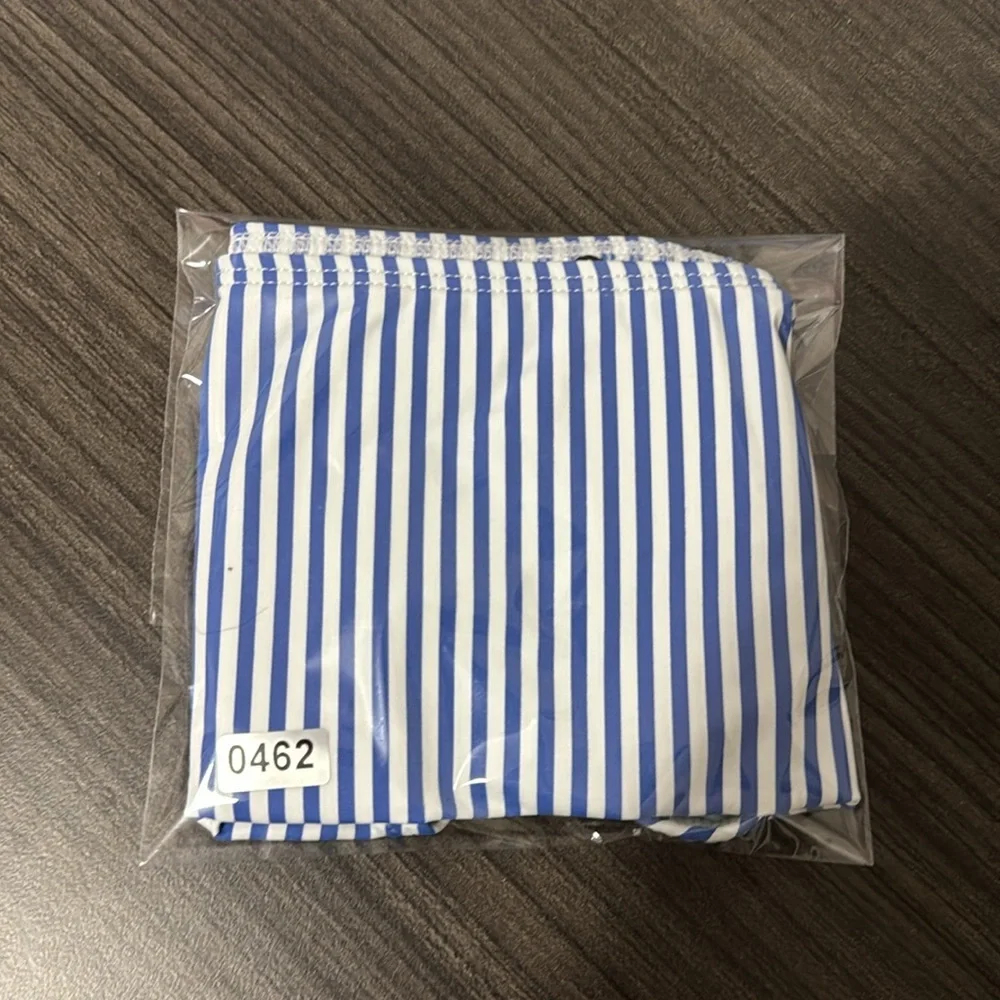 NWOT! Vineyard Vines Blue and White Striped Girls‎ Bikini Bottom